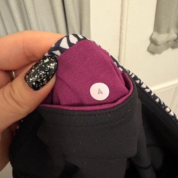 Lululemon Reversible Wunder Under Leggings - Picture 4 of 4